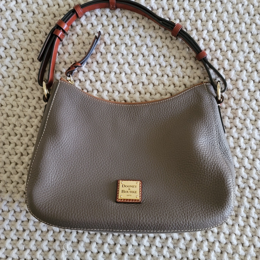 Dooney and Bourke hand bag